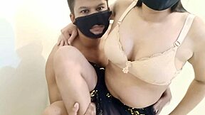 Sexy housewife gets fucked by natural cock in homemade video