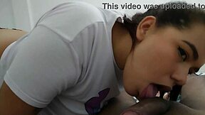 latina cachonda me complace con un delicioso servicio en mi habitacion-1 parte-