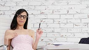 Old goes young - slim babe, wanna spice up this boring lesson with me?