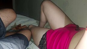 Fui ao quarto do padrasto atras de sexo