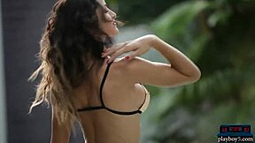 Perfect Argentinian Model Feels Exposed Getting Naked From Bikini