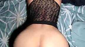 pero que hermoso culo tiene la morena que contrate ayer, me encanta 😍