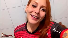 Novinha flamenguista fucking deliciously while twerking a lot