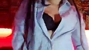 intense perreo dancing with karol g and alicia keys in my first live, watch it till the end if you wanna cum with me as i masturbate on cam for you face b