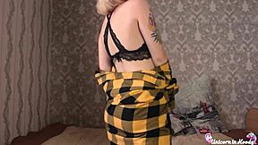 boyfriend fucks babe in lingerie