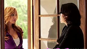 Adorable teen scissoring with milf in hot lesbian action 😘