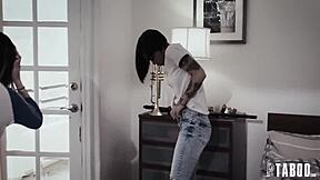 oh aaliyah love and kristen scott in a hardcore cumshot intervention 💦