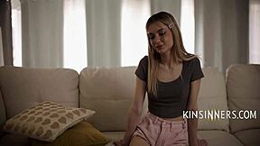 petite teen gets picked up for taboo face sitting session