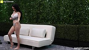 Amazing hot babe comes back for another hard pounding