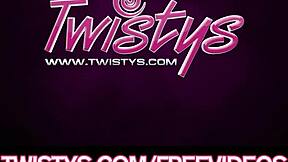 Sexy British Milf Feels Wild Masturbating on Cam First Time