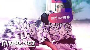 Sensational 18-Year-Old Japanese Beauty Is the Star of a Sizzling Hot Sex Video?