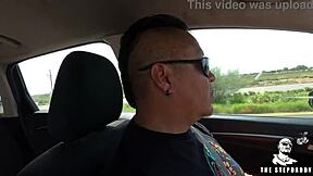 Mi hermosa hijastra me da placer sexual todos los días