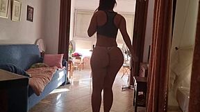 this rubia culona is makin a personalized video for me, so sexyyy