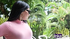 teen colombiana doesn't like semen and ends up swallowing it with disgust