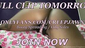 A skinny bitch bounces her bouncy booty and twerks