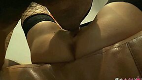 girl gets pussy licking, fucks, and cumshot on ass 😍