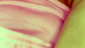 CHEECKYMISSY'S EXTREME CLOSE UP PUSSY PLAY!