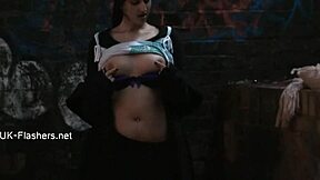 Zarinas Indian Teen Flashing Skirt, Outdoor Pussy Fingering Dare