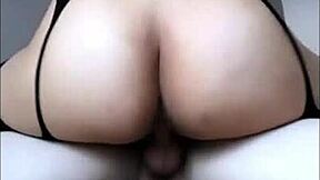 La colegiala t�mida siempre hab�a tenido una crush en su profesor de educaci�n f�sica y finalmente lo sedujo en la cancha despu�s de la escuela