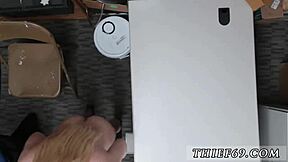 Hey, this morning babe tried to steal from police 😏