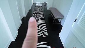 Teen Receives Pussy Licking From Stepbrother In High Definition