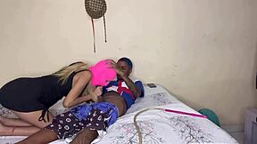 comendo gostoso a branquinha novinha sem camisinha completo no red