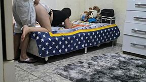 Descobri Que Meu Padrasto Fodia Minha Meia-Irmã