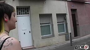 brunette teen attracted to sucking big cocks in amateur video