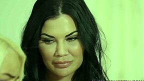 I’m obsessed with eating out this gorgeous milf’s pussy as a petite babe!