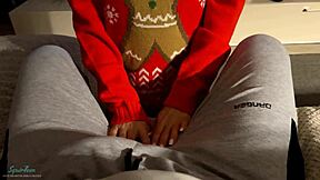 Ever wished for wet squirting pussy from Santa, Squir7een?