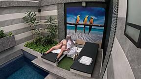 Room Service Girl Blows Me?