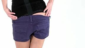 kurganova shows off her amazing acrobatic skills