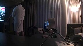 Why Is My Petite Pute So Addictive to Watch?