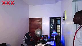 Big Ass Ebony Needs Office Satisfaction 😏