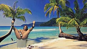 Camsoda: Curvy Amateur Girl Masturbates With Glass Dildo