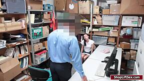 LP officer fucks Carolina's pussy at work