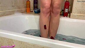 Ever watched a girl bathe and fondle her pussy to wild orgasm, AmberBlushX?