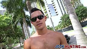 Amateur dude picked up for tight ass pounding by bodybuilder