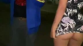 Desnuda En La Calle Y En La Casa De Mis Amigos