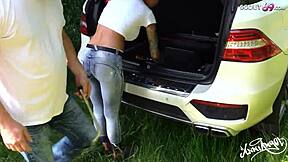 alter mechaniker bekommt seine belohnung - ao sex mit deutschen teen anni in outdoor facial