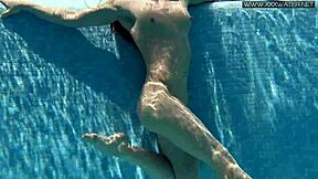 Nicole pearl shakes her ass in the pool