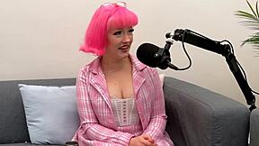 evie rees mixes porn sex with video games in cosplay