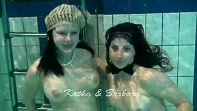 Lesbians Katka Barbara Bounce Underwater!