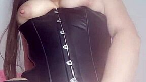 mi madrastra, mi puta, masturbates her ass screaming my name