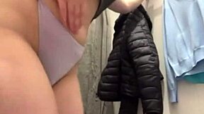 i fingered my fat bbw pussy in public, it felt so hot and close up