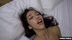 स्किनी प्रिंसेस को मल्टीपल इंटेंस क्लाइमेक्स तक हार्ड स्लैम किया