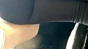 Young 18+ shakes her big culo grande enticingly! 😍🍑