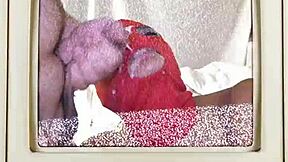 Minnie Rose's pussy overflows with cum after toy play