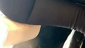 Young 18+ shakes her big culo grande enticingly! 😍🍑