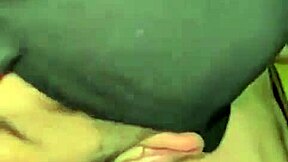 i love suckin that huge brazilian cock